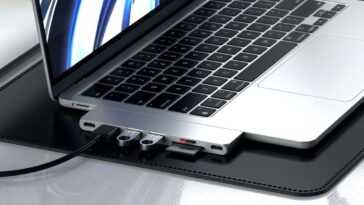 Satechi lance Pro Hub Slim pour M2 Pro/Max MacBook Pro et M2 MacBook Air 15 Satechi lance Pro Hub Slim pour M2 Pro/Max MacBook Pro et M2 MacBook Air