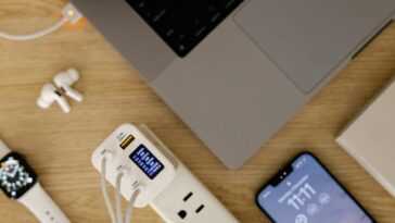 Testé : Chargeasap Zeus intègre 270 W de puissance internationale dans un petit chargeur 22 Testé : Chargeasap Zeus intègre 270 W de puissance internationale dans un petit chargeur