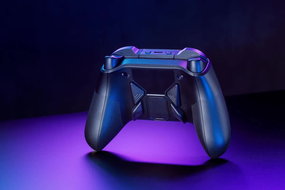 Asus dévoile une manette PC/Xbox sous licence officielle avec écran OLED et connectivité tri-mode 3 Asus devoile une manette PCXbox sous licence officielle avec ecran