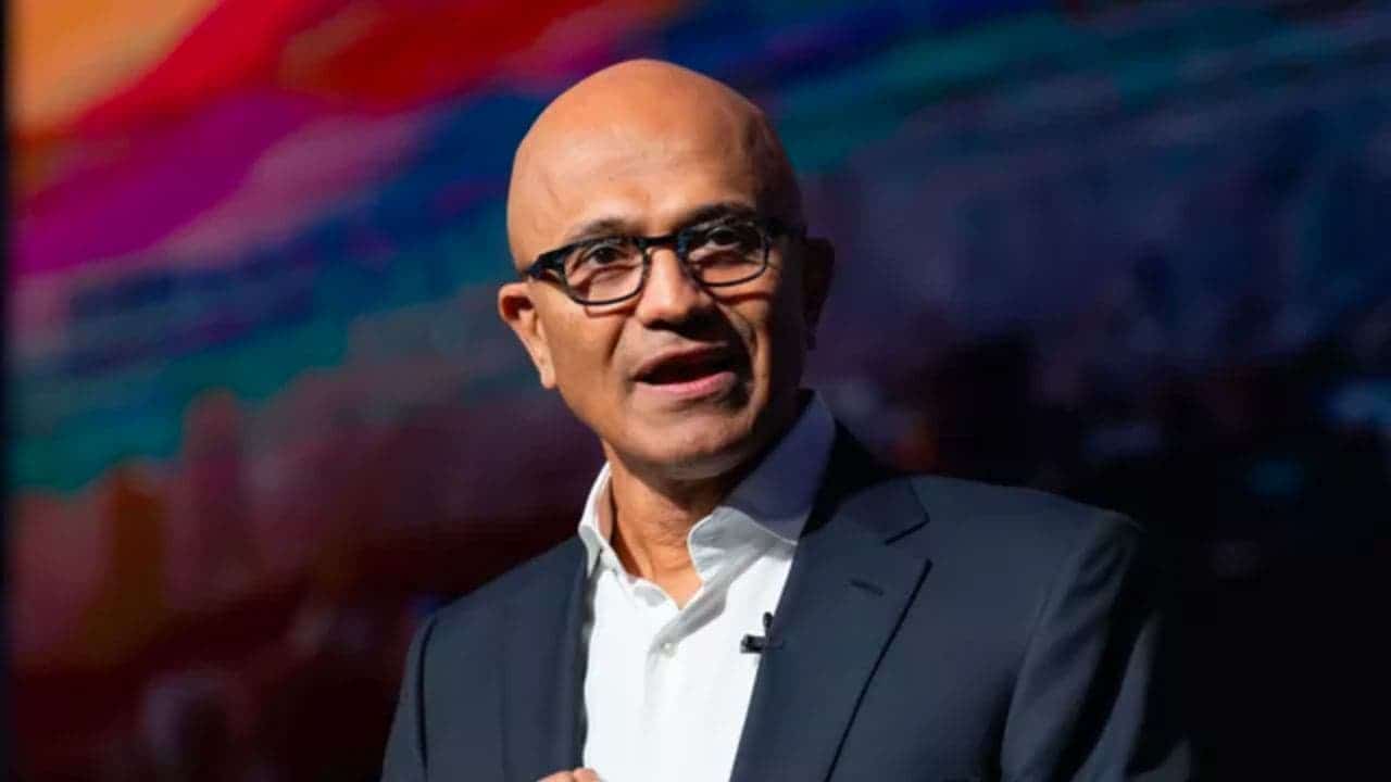 Le partenariat OpenAI de Microsoft pour amener l'IA sur le lieu de travail, les licenciements soulèvent des questions pour l'intégration de ChatGPT 2 Le partenariat OpenAI de Microsoft pour amener l'IA sur le lieu de travail, les licenciements soulèvent des questions pour l'intégration de ChatGPT