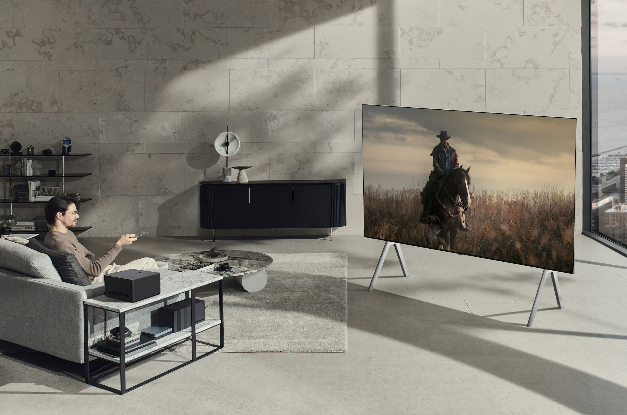 Le téléviseur Signature OLED de 97 pouces de LG reçoit tous les signaux audio et vidéo sans fil 2 Le televiseur Signature OLED de 97 pouces de LG recoit