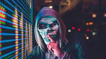 L'ancien développeur d'Ubiquiti a avoué avoir volé des données, essayant d'extorquer la société de réseautage 24 Former developer of Ubiquiti confessed to stealing data, trying to extort the networking company