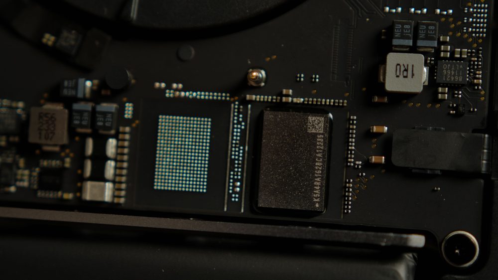 1675520710 264 MacBook Air M2 ou MacBook Pro M2 Pro 14″