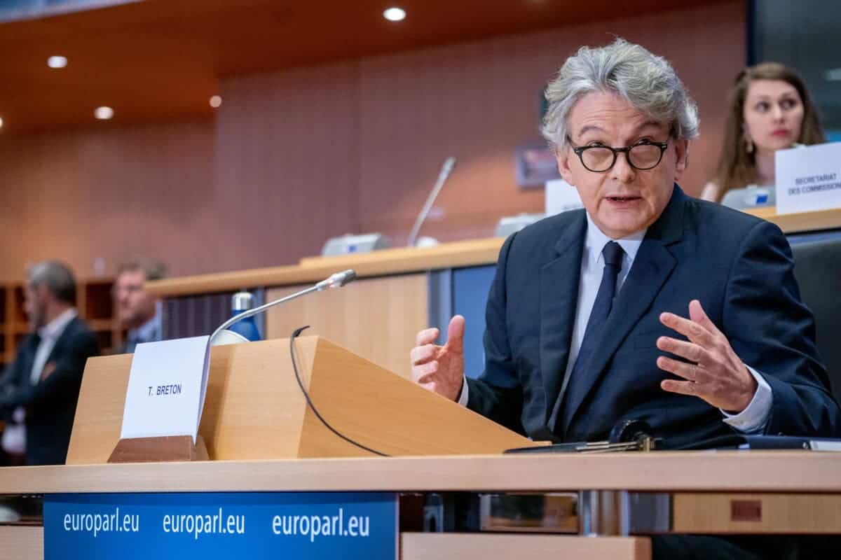 L'Union européenne pourrait imposer des restrictions sur ChatGPT