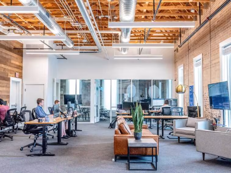 Cinq carrières de croissance dans la technologie pour 2023 1 Five growth careers in tech for 2023