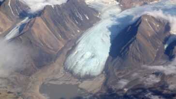 Des millions de personnes menacées par un tsunami glaciaire en raison du changement climatique 21 Des millions de personnes menacées par un tsunami glaciaire en raison du changement climatique