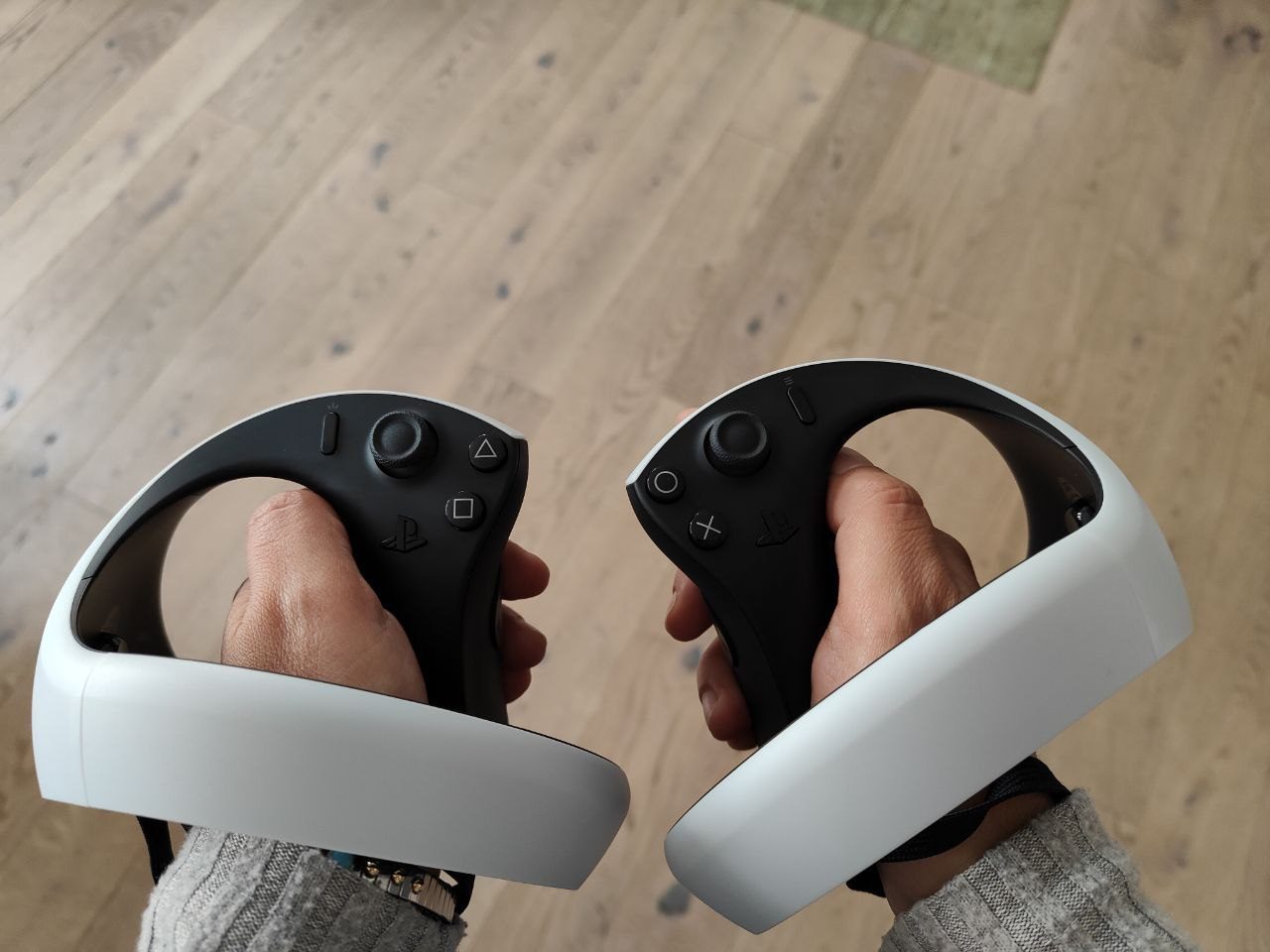 Le nouveau casque de PlayStation peut vraiment vous entraîner dans un jeu vidéo, même si cela coûte cher 3 PS VR2 | Contrôleurs de détection