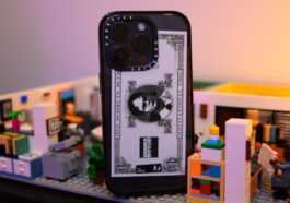 Pratique: les nouveaux étuis pour iPhone 14 de CASETiFY de «The Office» offrent des styles Dunder Mifflin 77 Pratique: les nouveaux étuis pour iPhone 14 de CASETiFY de «The Office» offrent des styles Dunder Mifflin