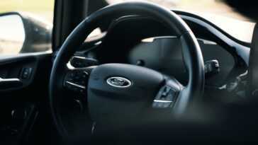 Ford cherche à breveter un système de mise en pension qui pourrait ramener votre voiture au prêteur... ou à la casse 8 Ford seeks to patent repo system that could drive your car back to the lender... or the junkyard