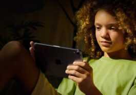 Apple met en lumière 8 façons d'assurer la sécurité des enfants en ligne avec l'iPhone et l'iPad