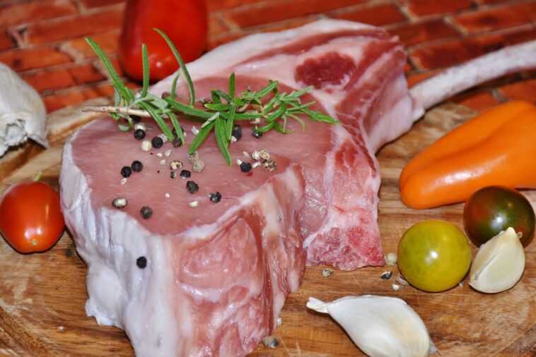 Qu'est-ce que la trichinose : quels sont les symptômes de la "maladie de la viande crue" et comment elle se transmet 1 Qu'est-ce que la trichinose : quels sont les symptômes de la "maladie de la viande crue" et comment elle se transmet
