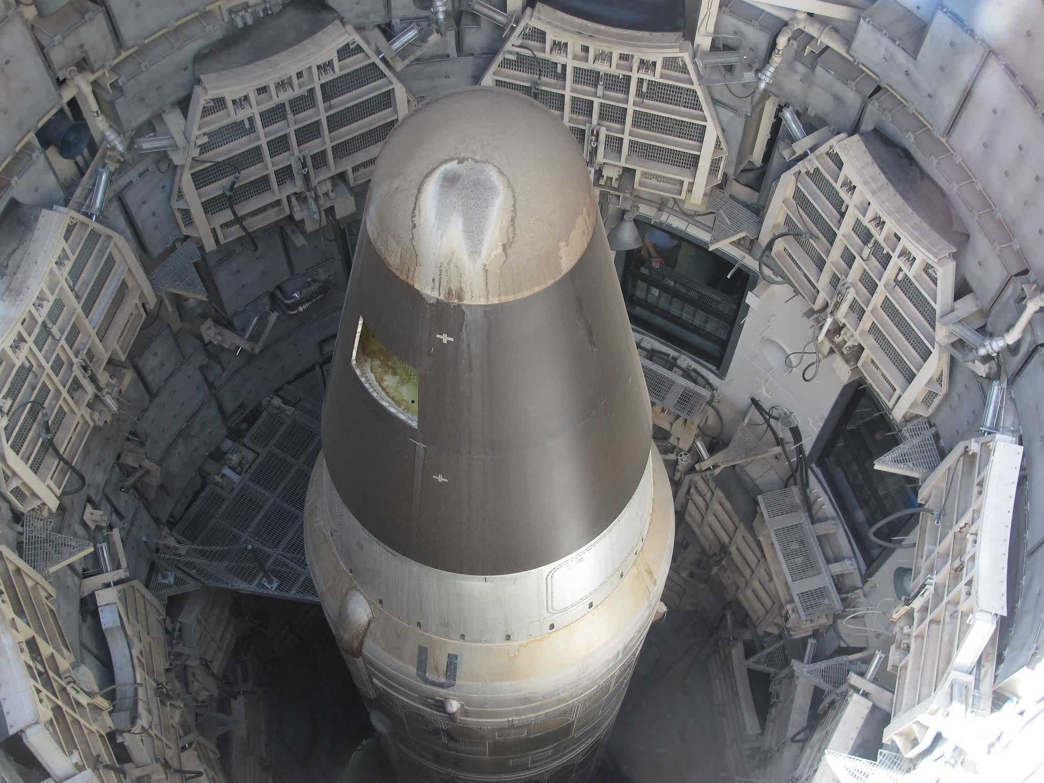 US Air Force pays $75.5 million for 25,000 sq. mile network to protect its nuclear silos, share data