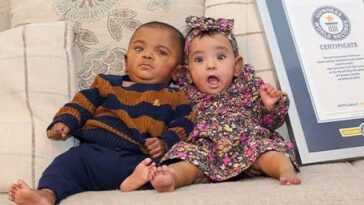 Deux bébés canadiens sont devenus les jumeaux les plus prématurés au monde
