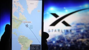 Elon Musk et SpaceX veulent que vous connectiez votre mobile à leurs satellites cette année