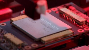 ChatGPT a été rendu possible grâce à des dizaines de milliers de GPU Nvidia, que Microsoft met actuellement à niveau 10 ChatGPT was made possible thanks to tens of thousands of Nvidia GPUs, which Microsoft is now upgrading