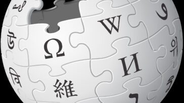 Le fondateur Jimmy Wales pense que l'IA générative pourrait aider à améliorer Wikipédia 14 Founder Jimmy Wales believes generative AI could help improve Wikipedia