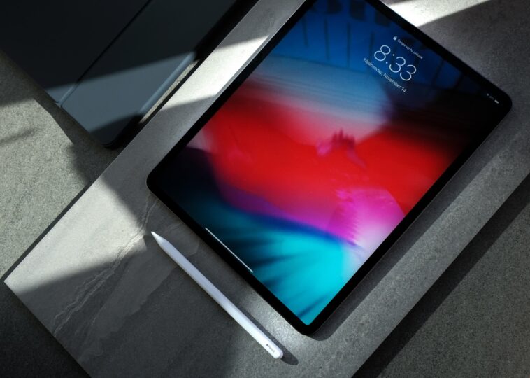 Samsung investit 3,1 milliards de dollars dans la production d'OLED, peut-être à la demande d'Apple 1 Samsung is investing $3.1B in OLED production, perhaps at Apple