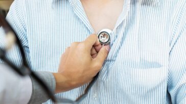 L'intelligence artificielle apprend-elle mieux à lire les analyses que les médecins ?