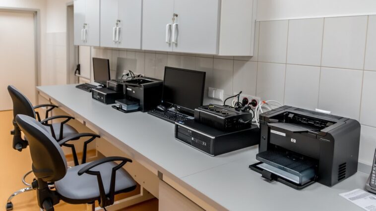 HP prépare une mise à jour du firmware pour corriger une vulnérabilité de sécurité critique dans ses imprimantes LaserJet 1 HP prepping firmware update to fix critical security vulnerability in its LaserJet printers