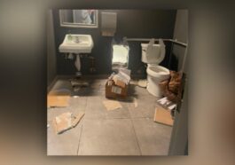 Des voleurs ont fait un trou dans le mur d'une salle de bain pour voler 500 000 $ d'appareils à l'Apple Store 8 Des voleurs ont fait un trou dans le mur d'une salle de bain pour voler 500 000 $ d'appareils à l'Apple Store