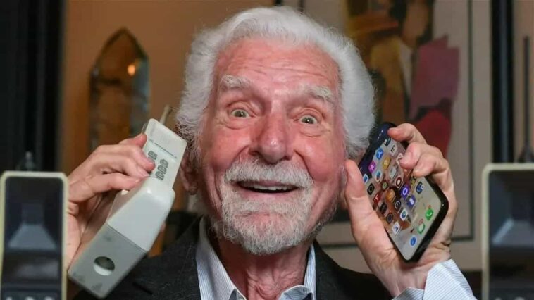 L'inventeur du téléphone portable achète un nouvel iPhone chaque année 1 mobile phone inventer iPhone