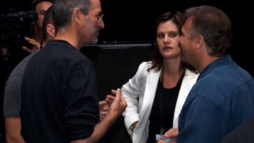 Katie Cotton, l'influente responsable des relations publiques d'Apple à l'époque de Steve Jobs, est décédée 14 Katie Cotton, l'influente responsable des relations publiques d'Apple à l'époque de Steve Jobs, est décédée