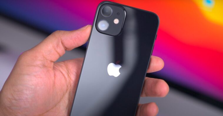 Une étude révèle à quel point l'iPhone est important pour les utilisateurs par âge, et ce n'est pas qui vous pensez 1 Une étude révèle à quel point l'iPhone est important pour les utilisateurs par âge, et ce n'est pas qui vous pensez