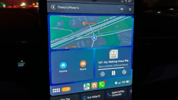 Ford s'engage à continuer de soutenir CarPlay alors que GM, Tesla et Rivian font face à des réactions négatives pour avoir résisté 11 Ford s'engage à continuer de soutenir CarPlay alors que GM, Tesla et Rivian font face à des réactions négatives pour avoir résisté