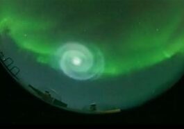 Quelle est la cause de la mystérieuse spirale lumineuse repérée dans le ciel de l'Alaska