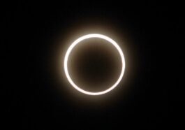 Rare éclipse solaire hybride du 20 avril : qu'est-ce que c'est et comment la voir 96 Rare éclipse solaire hybride du 20 avril : qu'est-ce que c'est et comment la voir