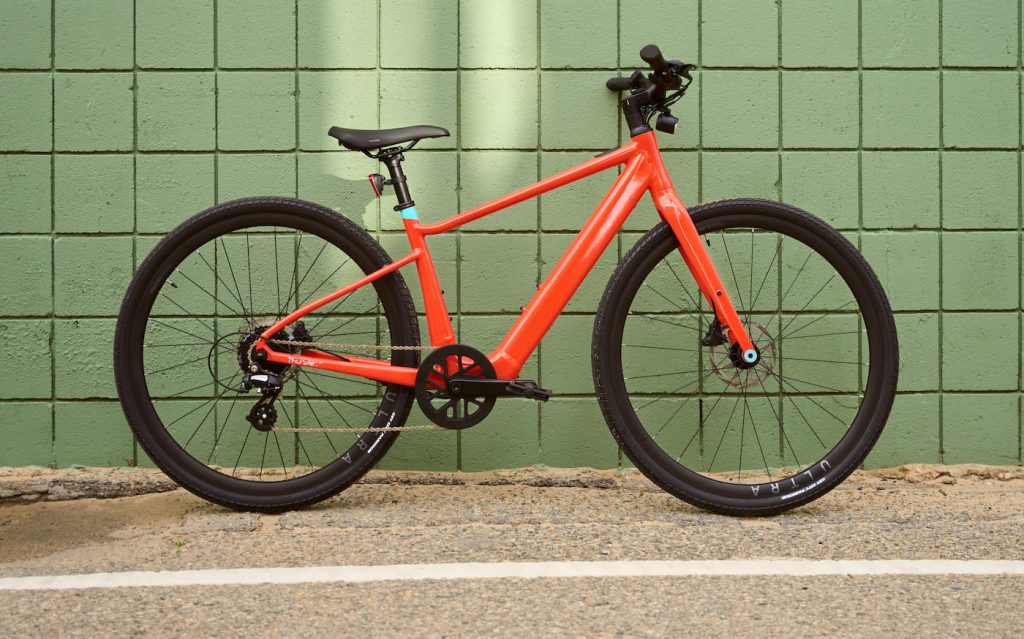 Velotric Thunder 1 lancé en tant que vélos électriques urbains rapides et légers avec capteurs de couple et Apple Find My 2 tonnerre vélotrique 1