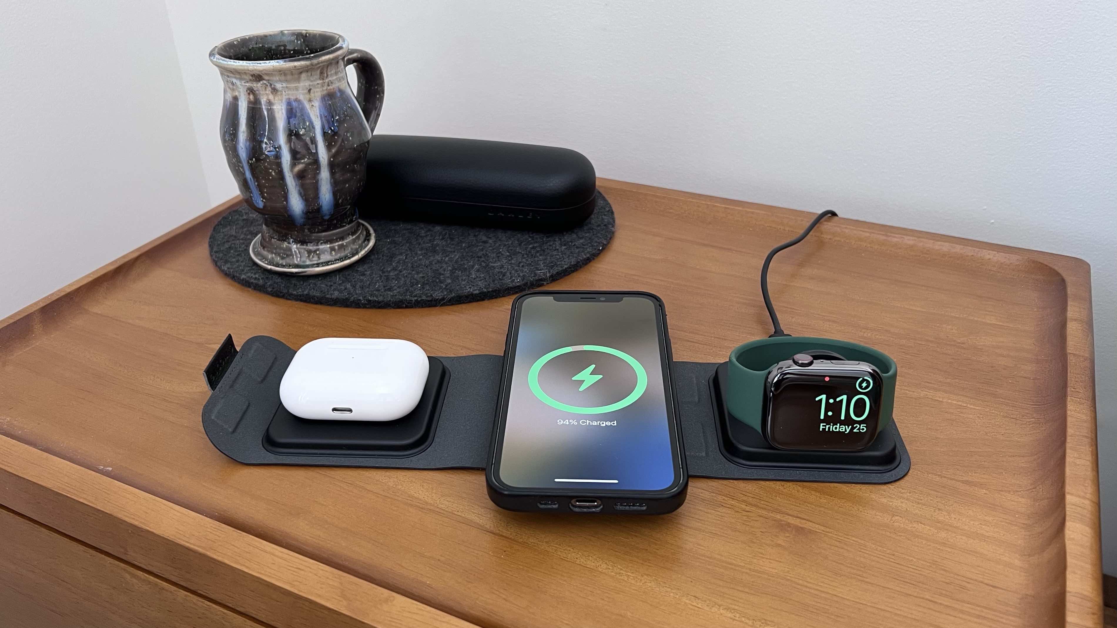 7 meilleurs accessoires de voyage pour iPhone, iPad, Apple Watch et Mac 2 accessoires de voyage pour iPhone - mophie 3-en-1