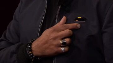 Le "badge de communication Star Trek" de l'ancien designer Apple sera-t-il meilleur que les lunettes Apple ? 1 Le "badge de communication Star Trek" de l'ancien designer Apple sera-t-il meilleur que les lunettes Apple ?