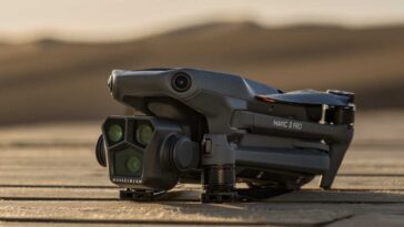 Breaking Boundaries: Découvrez le Mavic 3 Pro de DJI et son système triple caméra qui change la donne 11 DJI Mavic 3 Pro