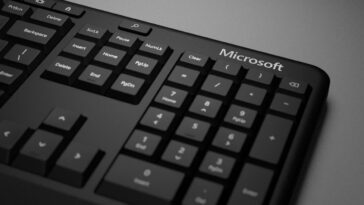 Microsoft arrête les accessoires PC de marque pour se concentrer sur les périphériques Surface 25 Microsoft discontinues branded PC accessories to focus on Surface peripherals