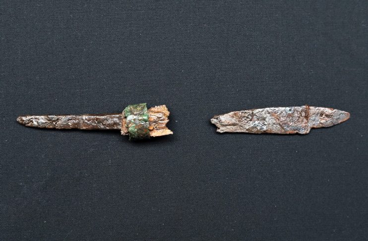 Médecin de la Nice antique enterré avec des scalpels, des aiguilles et des pincettes : découverte archéologique extraordinaire 5 Crédit : Université Eötvös Loránd