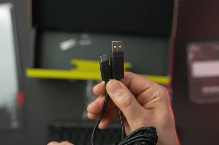 Avertissement du FBI : évitez les bornes de recharge publiques dans les aéroports et les centres commerciaux 1 FBI warning: Avoid public charging stations at airports and malls
