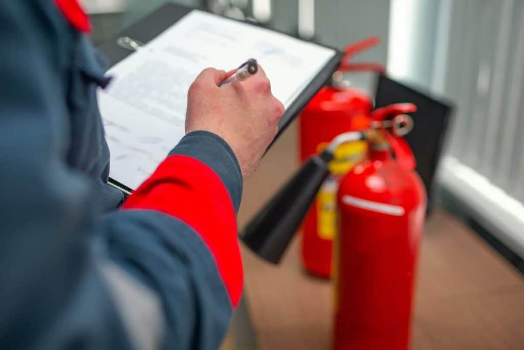 Comment un Fire Watch Guard assure la sécurité, la sûreté et la tranquillité d'esprit ? 2 Comment un Fire Watch Guard assure la securite la surete