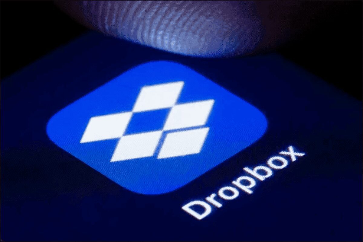 Dropbox licencie des employés, l'IA mange plus d'emplois !