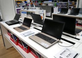 Les difficultés économiques amènent IDC à réduire ses prévisions de dépenses informatiques mondiales pour le cinquième mois consécutif 37 Economic woes see IDC lower worldwide IT spending forecast for fifth consecutive month