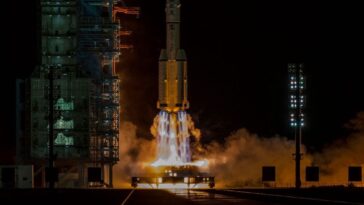 Un mystérieux vaisseau spatial chinois revient sur Terre après un voyage spatial de 9 mois 11 Un mystérieux vaisseau spatial chinois revient sur Terre après un voyage spatial de 9 mois
