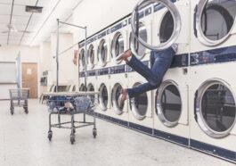 Économiser sur la lessive est en fait très simple : "Vous dépenserez donc moins mais vous laverez mieux"