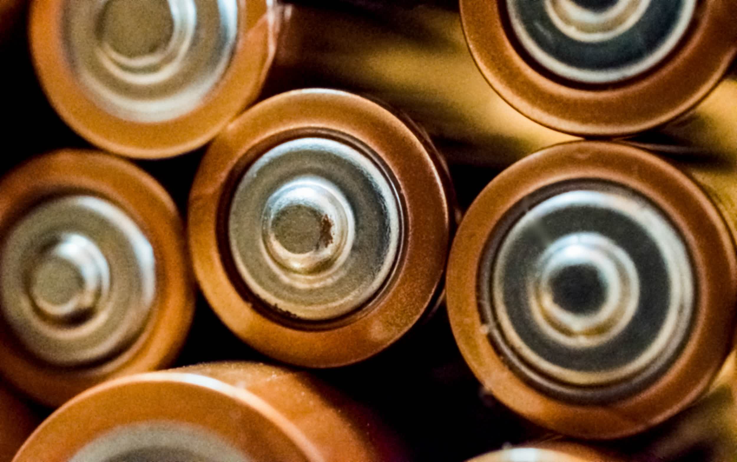 Scientists cook up a rechargeable battery that