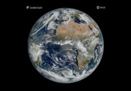 La première photo de la Terre prise par un nouveau satellite est magnifique : il fournira des prévisions météorologiques très précises