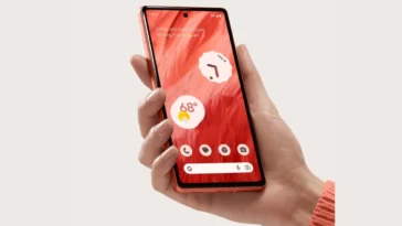 How to Take a Screenshot on Google Pixel 7a [with Long Screenshot]