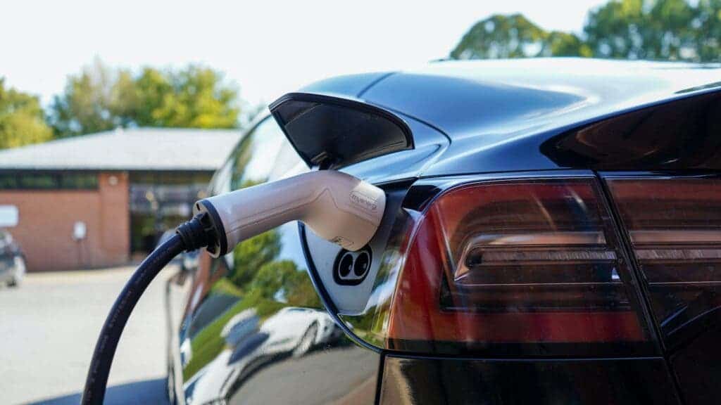 Une charge Tesla