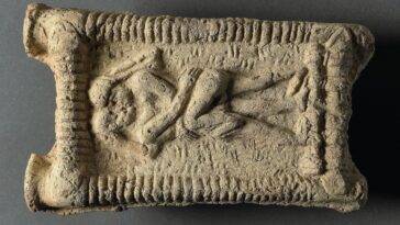 Le premier baiser documenté de l'histoire remonte à 4 500 ans : il a été donné en Mésopotamie 17 Le premier baiser documenté de l'histoire remonte à 4 500 ans : il a été donné en Mésopotamie