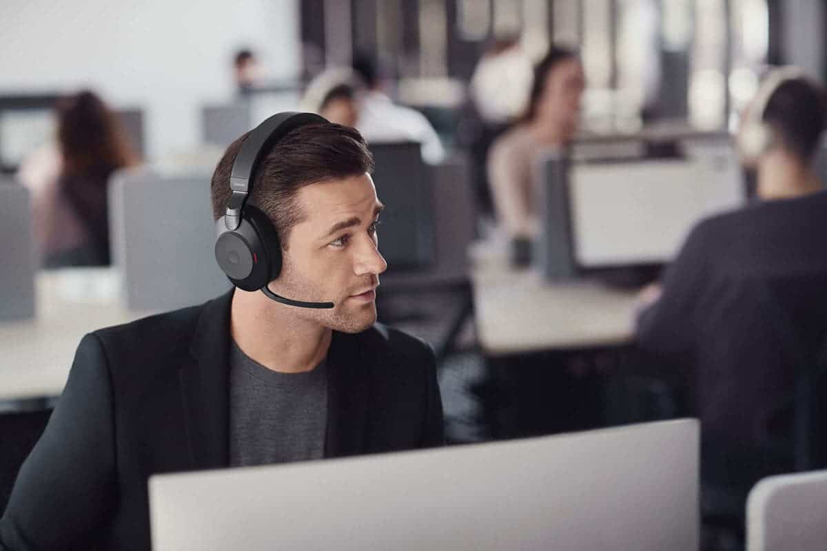 Top 5 des écouteurs avec microphones pour le travail à distance en 2023