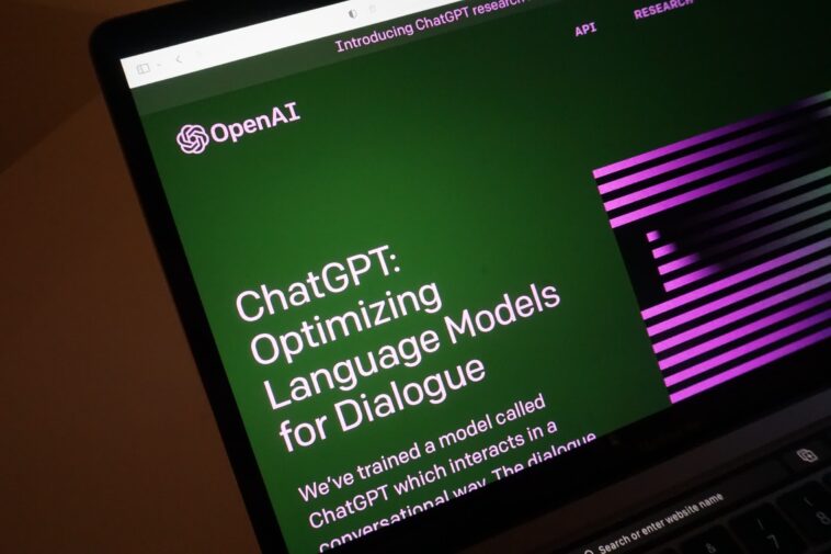 La plupart des Américains ont entendu parler de ChatGPT, mais seuls quelques-uns l'ont utilisé 1 Most Americans have heard of ChatGPT, but only a few have used it