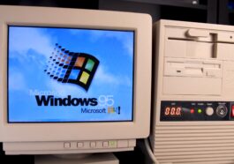This miniature Intel 486 computer runs Windows 95, but not much else